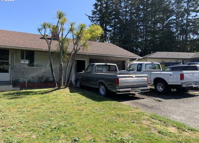 Property at 3795 Vista Ct, North Bend, OR 97459, 3 beds, 1 bath