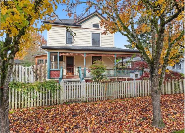 Property at 7407 N Fiske Ave, Portland, OR 97203, 4 beds, 1 bath
