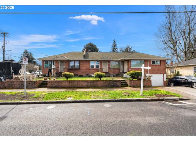 Property at 8128 NE Beech St, Portland, OR 97213, 5 beds, 4 baths