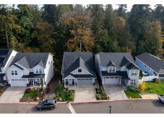 Property at 13588 SE Jamie Ct, Clackamas, OR 97015, 4 beds, 3 baths