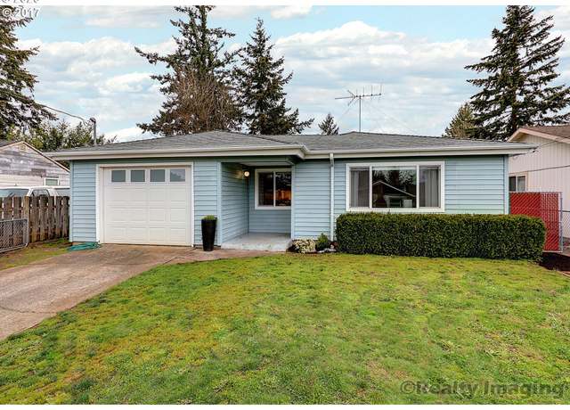 Property at 11535 SE Alder St, Portland, OR 97216, 3 beds, 1 bath