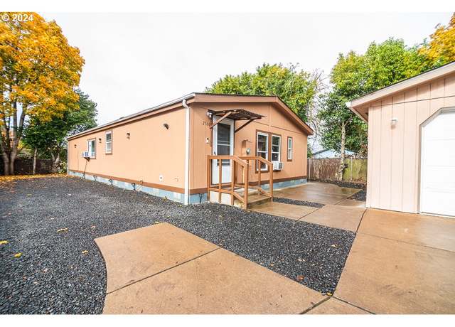 Property at 2566 Janelle Way, Eugene, OR 97404, 4 beds, 2 baths