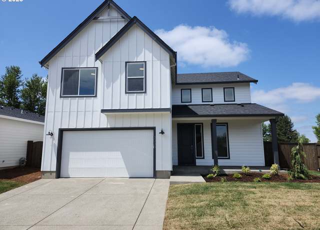 Property at 3033 Olympic St #31, Woodburn, OR 97071, 4 beds, 2.5 baths