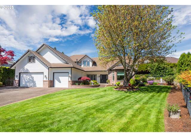 Property at 845 Sand Ave, Eugene, OR 97401, 4 beds, 2.5 baths