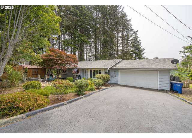 Property at 1830 NW 35th Pl, Lincoln City, OR 97367, 3 beds, 2 baths