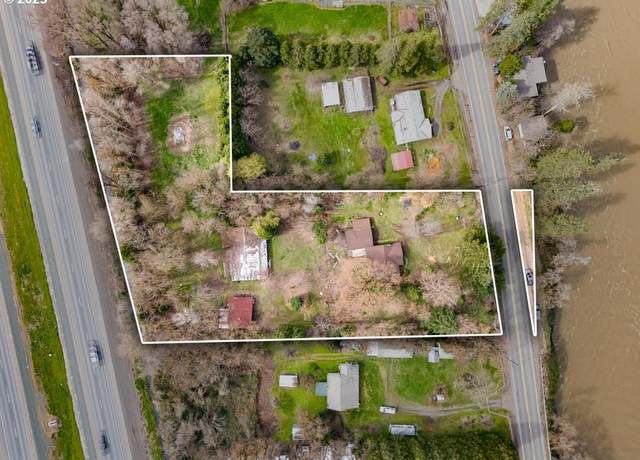 Property at 725 Rogue River Hwy, Gold Hill, OR 97525, 2 beds, 1 bath