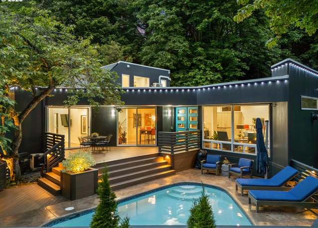 Property at 3115 SW Bennington Dr, Portland, OR 97205, 3 beds, 3.5 baths