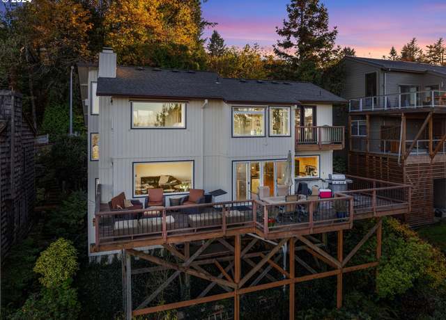 Property at 1060 Upper Devon Ln, Lake Oswego, OR 97034, 3 beds, 2.5 baths