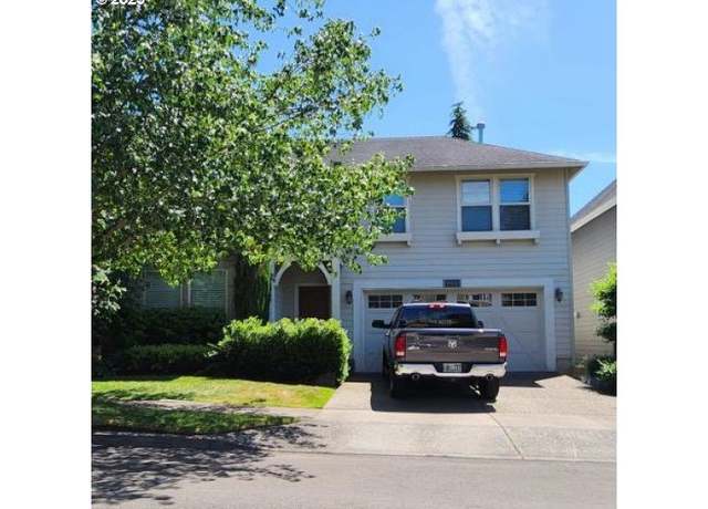 Property at 11806 SE Aerie Crescent Rd, Happy Valley, OR 97086, 4 beds, 2.5 baths