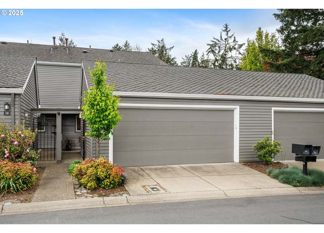 Property at 108 Greenridge Ct, Lake Oswego, OR 97035, 3 beds, 2.5 baths