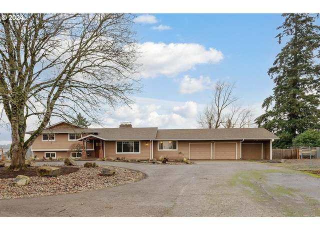 Property at 11310 S Macksburg Rd, Canby, OR 97013, 4 beds, 3 baths