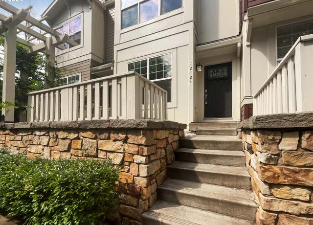 Property at 12124 SE High Creek Rd, Happy Valley, OR 97086, 3 beds, 2.5 baths