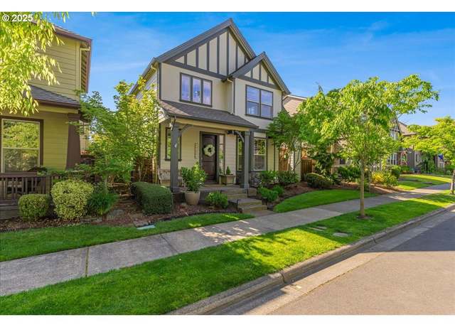 Property at 17201 SW Sonnet Way, Tigard, OR 97224, 3 beds, 2.5 baths