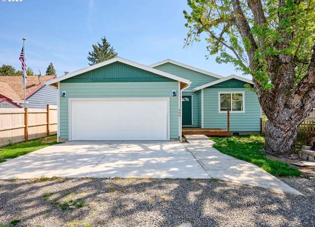 Property at 408 Clara Ct NE, Salem, OR 97301, 3 beds, 2 baths