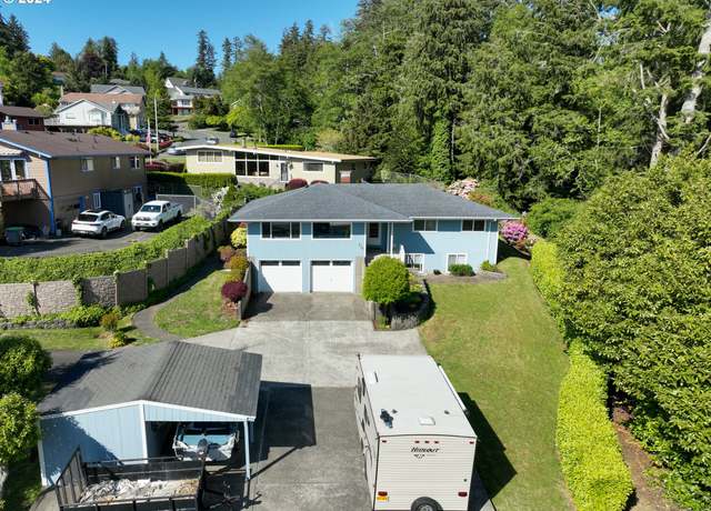 Property at 275 W Niagara Ave, Astoria, OR 97103, 5 beds, 3 baths