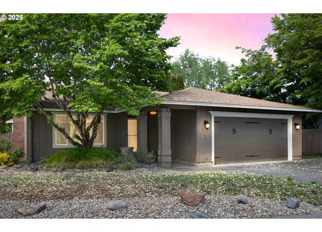 Property at 2308 SE Balboa Dr, Vancouver, WA 98683, 2 beds, 2 baths