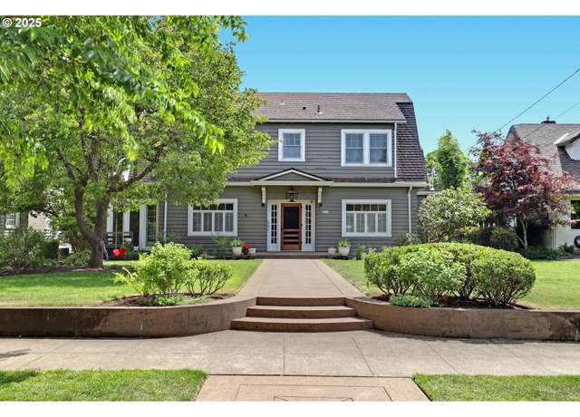 Property at 4224 SE Oak St, Portland, OR 97214, 5 beds, 3.5 baths
