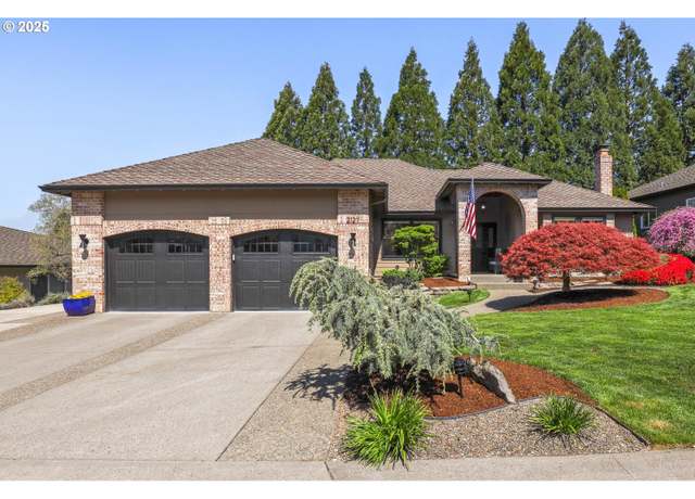 Property at 2127 SW Willow Pkwy, Gresham, OR 97080, 3 beds, 2 baths