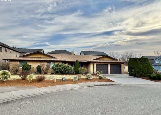 Property at 5207 NE 56th Way, Vancouver, WA 98661, 4 beds, 2 baths
