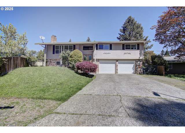 Property at 2808 NW 100th St, Vancouver, WA 98685, 3 beds, 3 baths