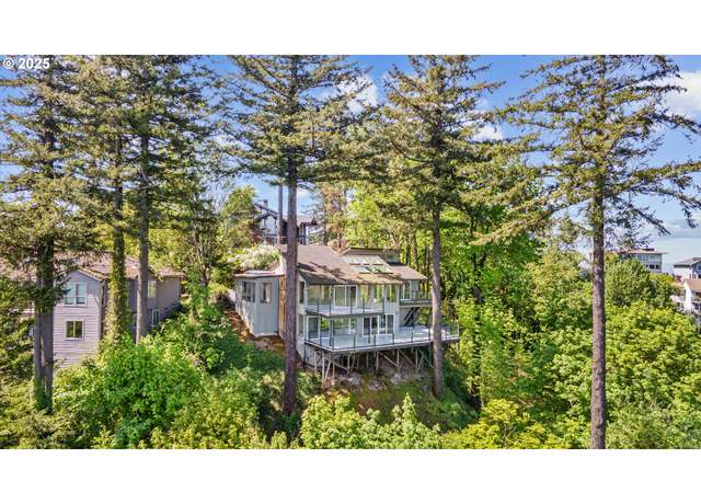 Property at 3032 NE Rocky Butte Rd, Portland, OR 97220, 3 beds, 2.5 baths