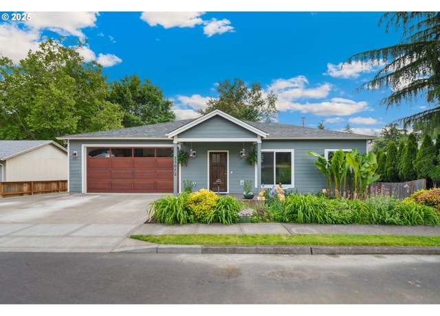 Property at 23072 SW Mansfield St, Sherwood, OR 97140, 3 beds, 2.5 baths