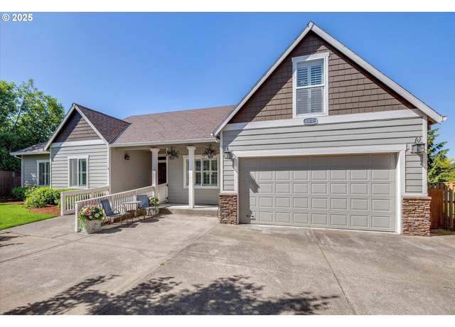 Property at 125 Telford Rd, Oregon City, OR 97045, 5 beds, 2.5 baths