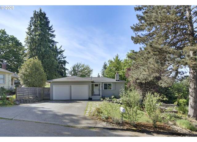 Property at 1842 SW Lobelia St, Portland, OR 97219, 4 beds, 2.5 baths