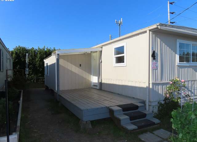 Property at 255 Kruse Ave #4, Coos Bay, OR 97420, 2 beds, 1 bath
