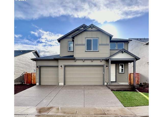Property at 2384 W 7th Ave, Junction City, OR 97448, 4 beds, 3 baths