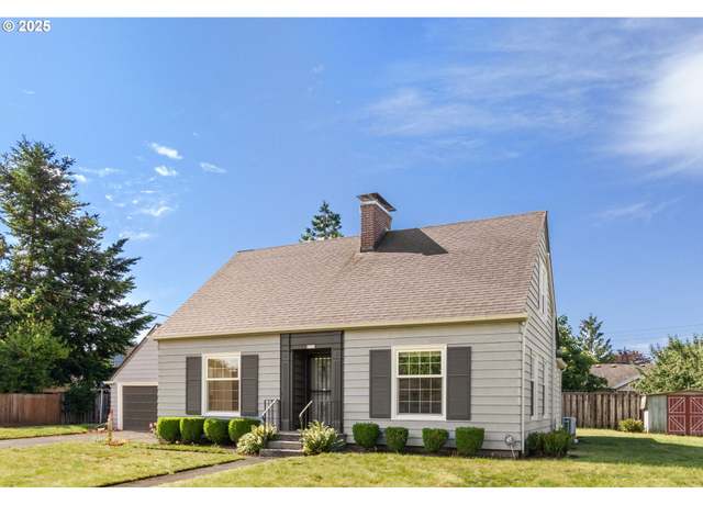 Property at 5110 SE Harold St, Portland, OR 97206, 4 beds, 3 baths