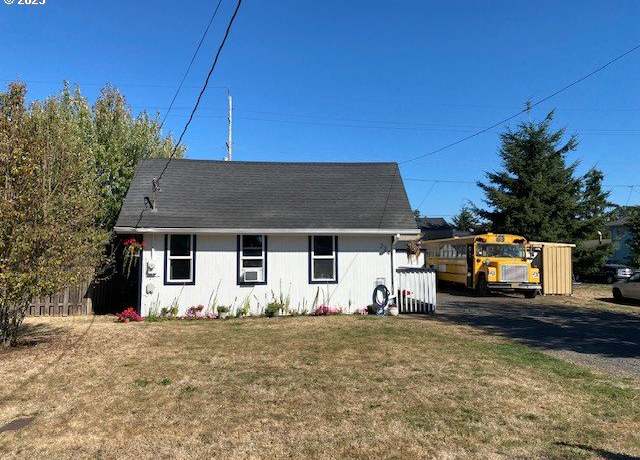 Photo of 224 S 19th St, St. Helens, OR 97051