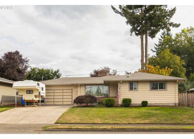Property at 10502 SE Market St, Portland, OR 97216, 4 beds, 2.5 baths