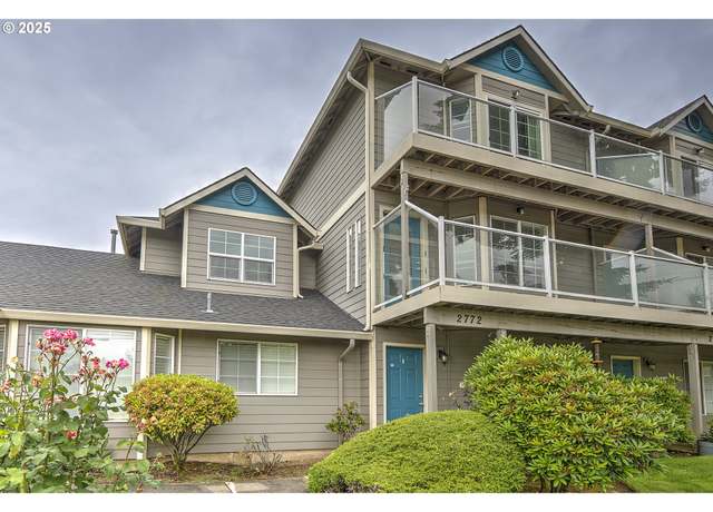Property at 2772 E Mcloughlin Blvd, Vancouver, WA 98661, 2 beds, 2.5 baths