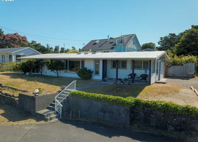Property at 2 Eden Ln, Florence, OR 97439, 3 beds, 1.5 baths