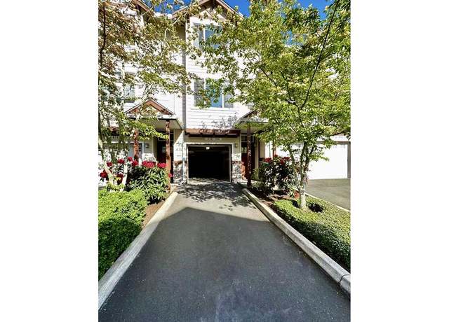 Property at 836 NW 118th Ave #104, Portland, OR 97229, 2 beds, 2.5 baths