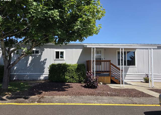 Property at 2902 E 2nd St, Newberg, OR 97132, 2 beds, 2 baths