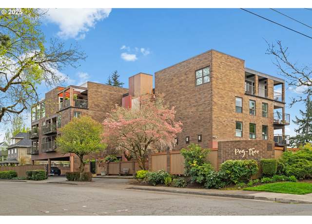 Property at 100 Leonard St Unit 3-4, Lake Oswego, OR 97034, 3 beds, 2 baths
