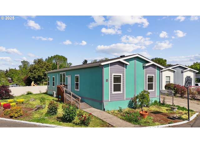 Property at 547 SW Georgetown Way #27, Beaverton, OR 97006, 4 beds, 2 baths