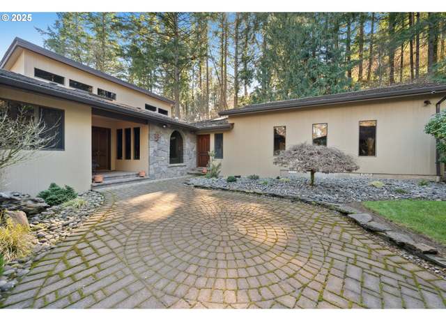 Property at 17927 S Dick Dr, Oregon City, OR 97045, 4 beds, 3.5 baths