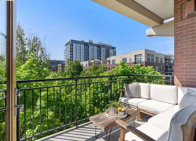 Property at 1030 NW Johnson St #520, Portland, OR 97209, 1 bed, 1 bath