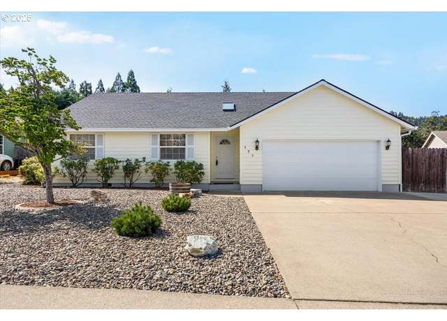 Property at 595 SE Parkway Dr, Winston, OR 97496, 3 beds, 2 baths