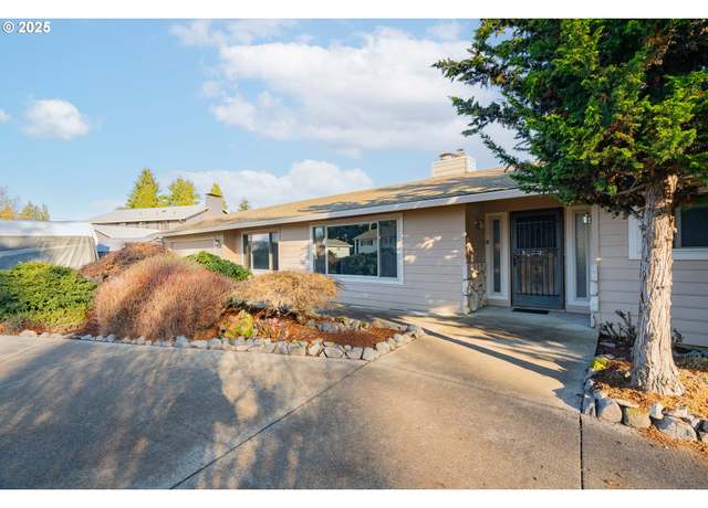 Property at 9917 NW 11th Ave, Vancouver, WA 98685, 3 beds, 2 baths