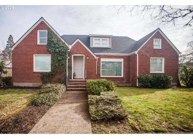 Property at 1485 Polk St, Eugene, OR 97402, 3 beds, 3 baths