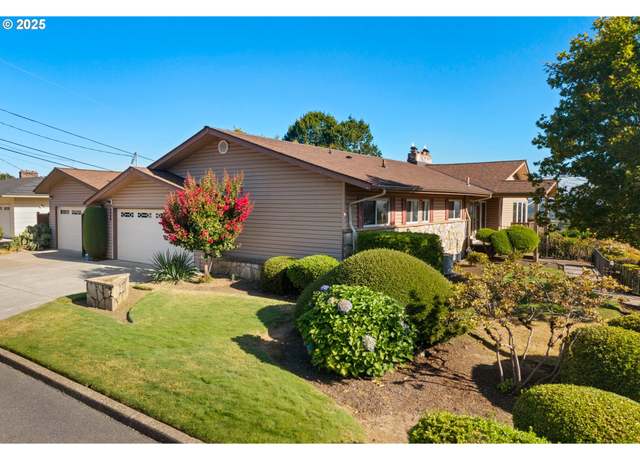 Property at 12629 NE Rose Pkwy, Portland, OR 97230, 4 beds, 3.5 baths
