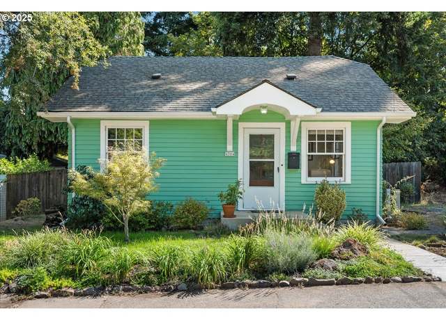 Property at 4304 NE 79th Ave, Portland, OR 97218, 2 beds, 1 bath