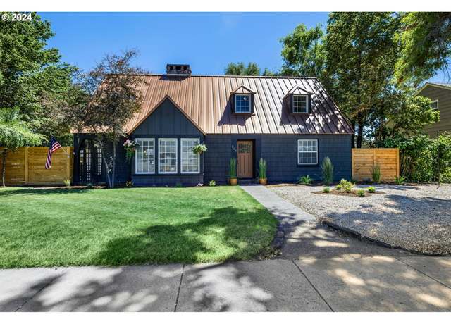 Property at 844 NE 3rd St, Prineville, OR 97754, 4 beds, 2 baths