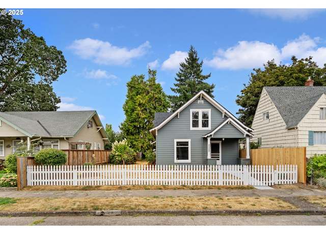 Property at 2035 4th St, Salem, OR 97301, 3 beds, 2 baths