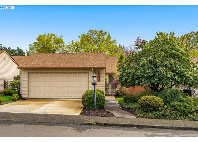 Property at 15800 SW Greens Way, Portland, OR 97224, 2 beds, 2 baths