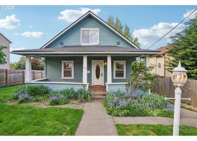 Property at 519 Roosevelt St, Oregon City, OR 97045, 3 beds, 1 bath